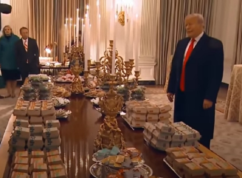 Bela kuća spremna da proslavi pobedu Donalda Trampa! Na meniju koka-kola lajt, hamburgeri i čokoladni šejk