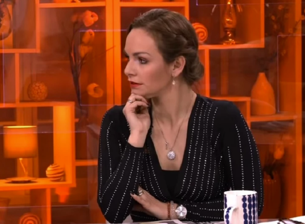 Poznatu voditeljku muž prodao za 5.000 dinara!