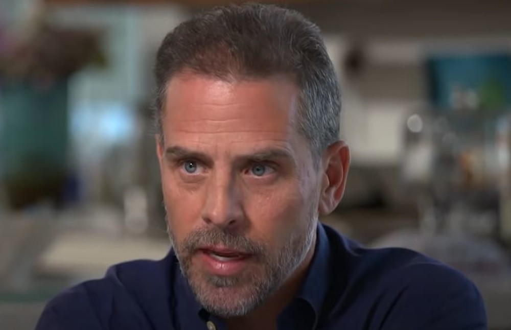 Bajdenov sin bio u vezi sa udovicom pokojnog brata, lečio se od poroka i dobio dete sa striptizetom!