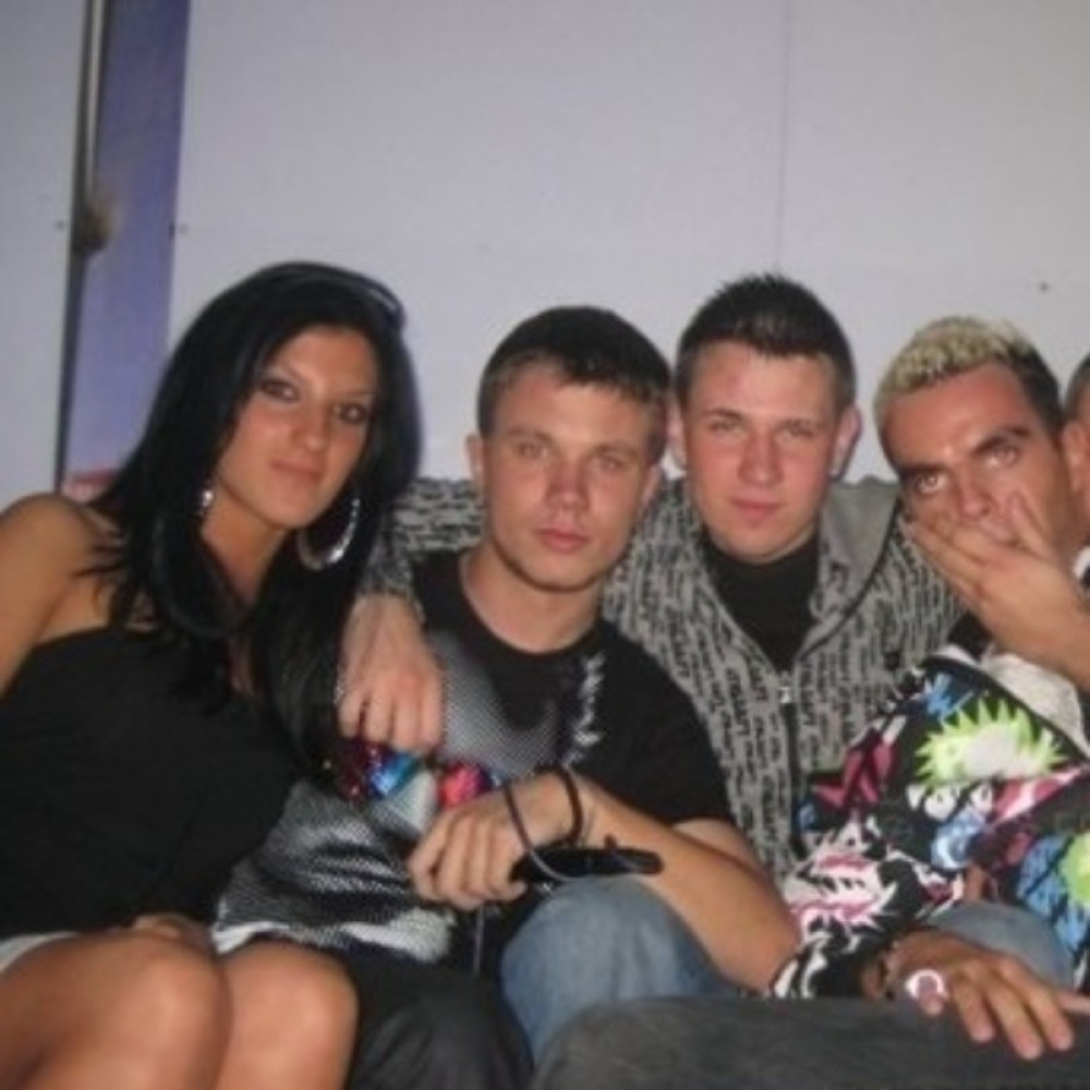 Nekada je bila miljenica tinejdžera, pevala je rame uz rame sa Editom, a danas se vratila na scenu i šokirala izgledom!