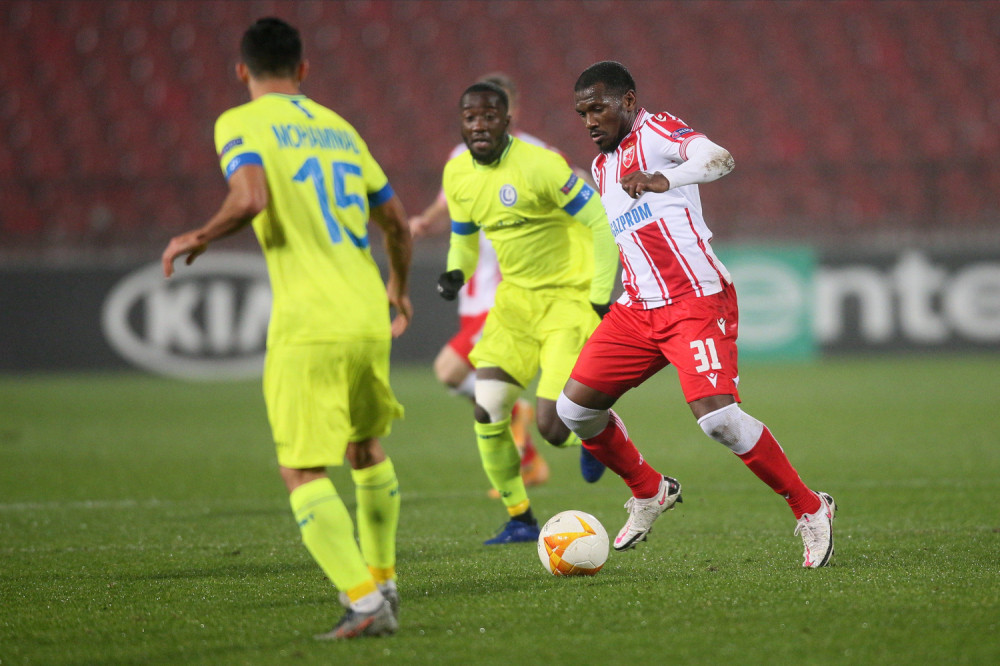 Gent se u finišu meča spasio novog poraza