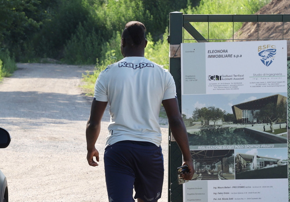 Baloteli trenira sa četvrtoligašem