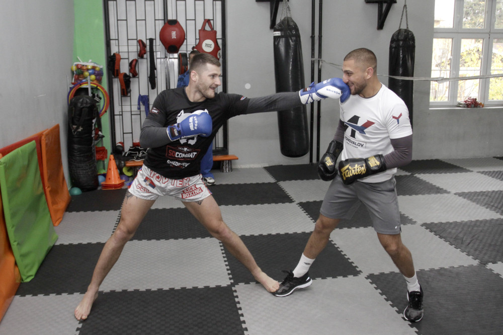 Najbolji kik bokseri “rastu“ kraj Dunava (FOTO, VIDEO)