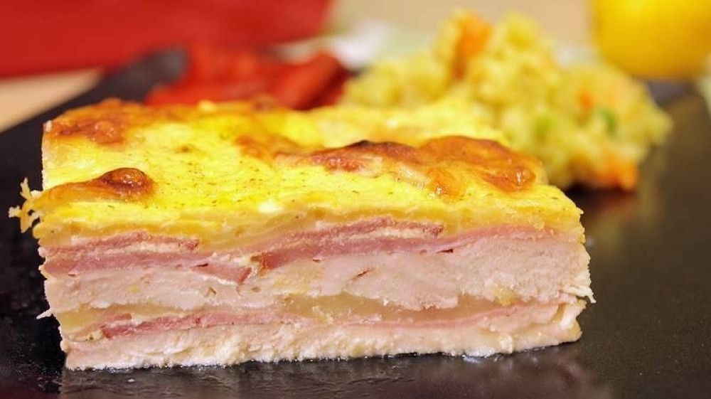 Belo meso sa sirom i šunkom iz rerne, nestvarno sočno i ukusno