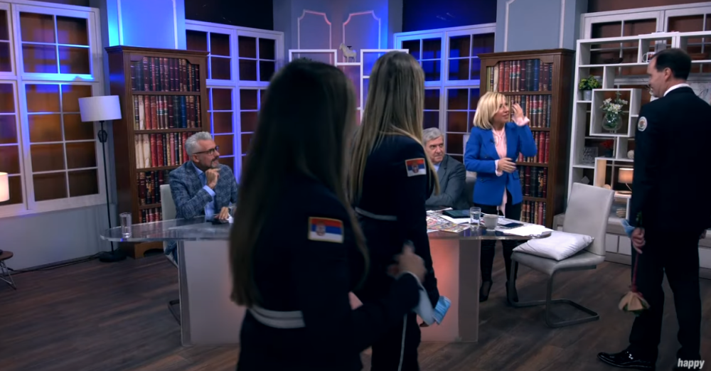 Policija UPALA Jovani Jeremić u studio i prekinula program! (VIDEO)