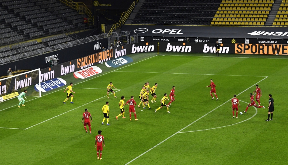 VAR umalo zaustavio prvaka Evrope, uzeo mu dva gola, ali Borusija je morala da padne (VIDEO)