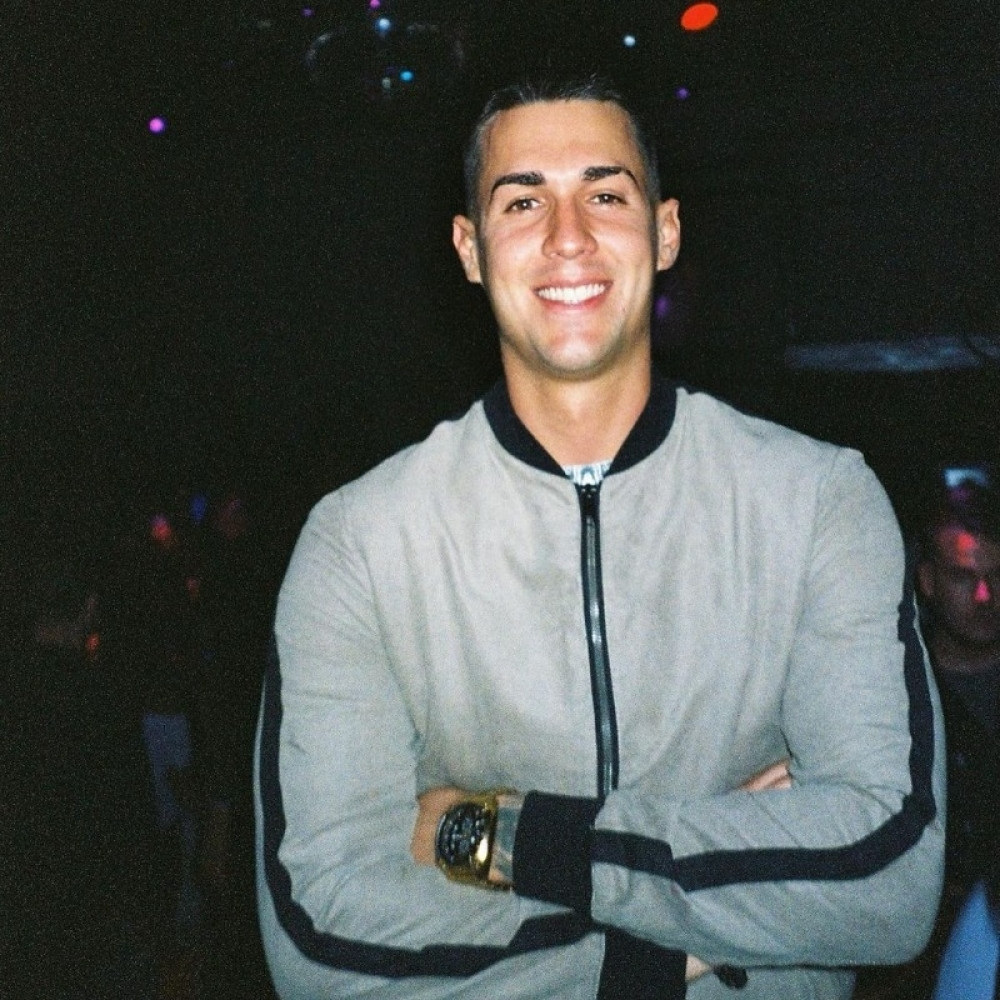 Dok Tara plače za njim, Mateja se provodi, a tek da vidite kako danas izgleda