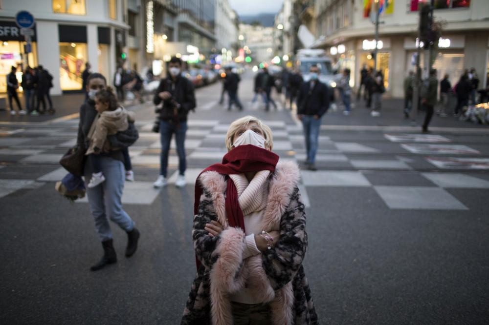 Rekordan broj novozaraženih u SAD, više od 126.000