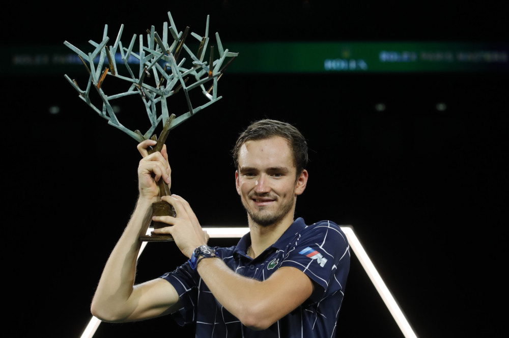 Medvedev preokretom do titule u Parizu