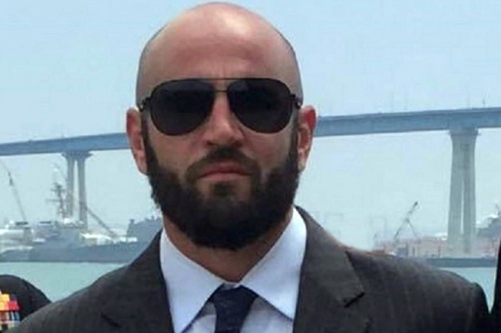 Američka foka se vratila kući: Suđenje za nezakonito posedovanje oružja nije održano