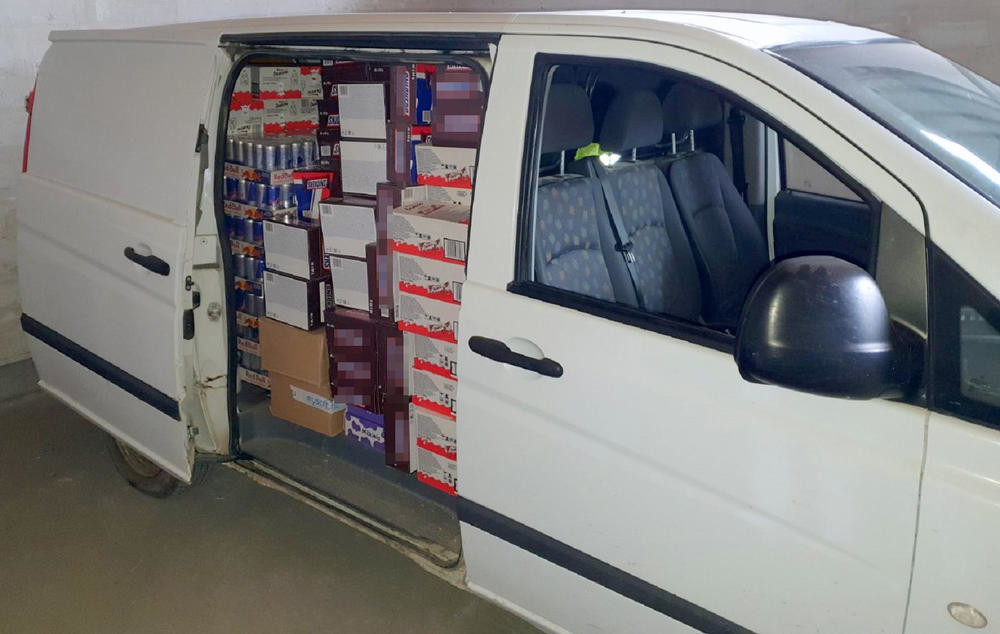 Kada su ga otvorili samo su stali i gledali, a onda se pojavio deda!