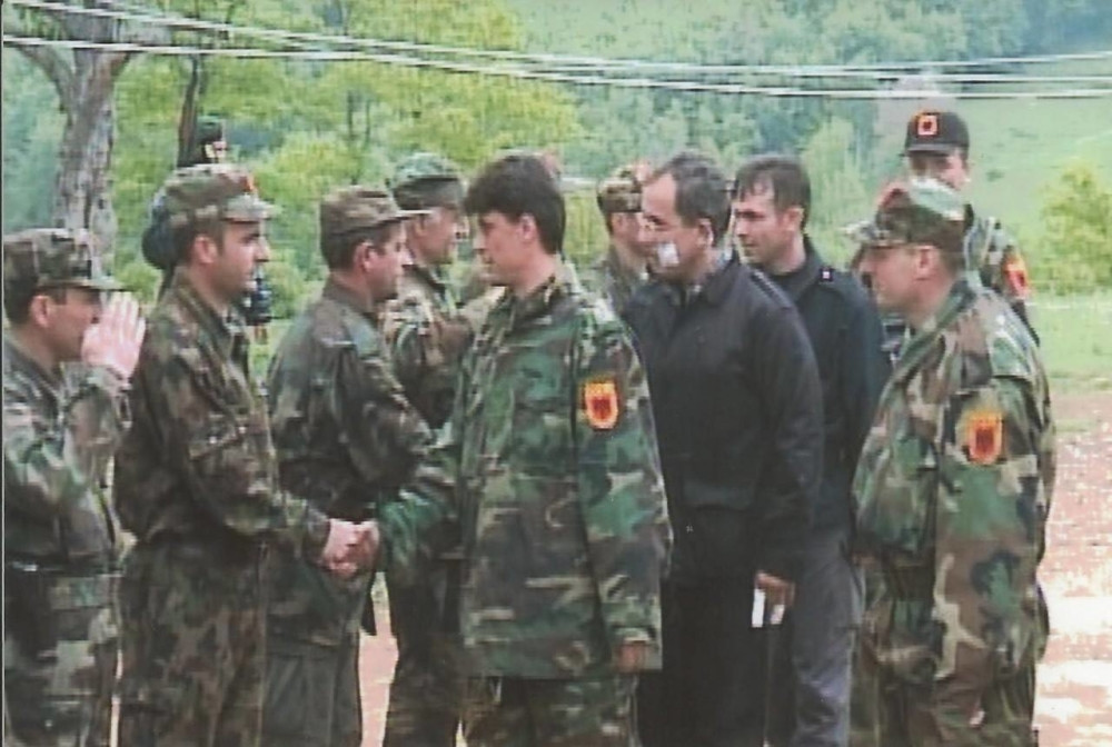 Advokat tvrdi da je NATO krvavim rukama upravljao OVK