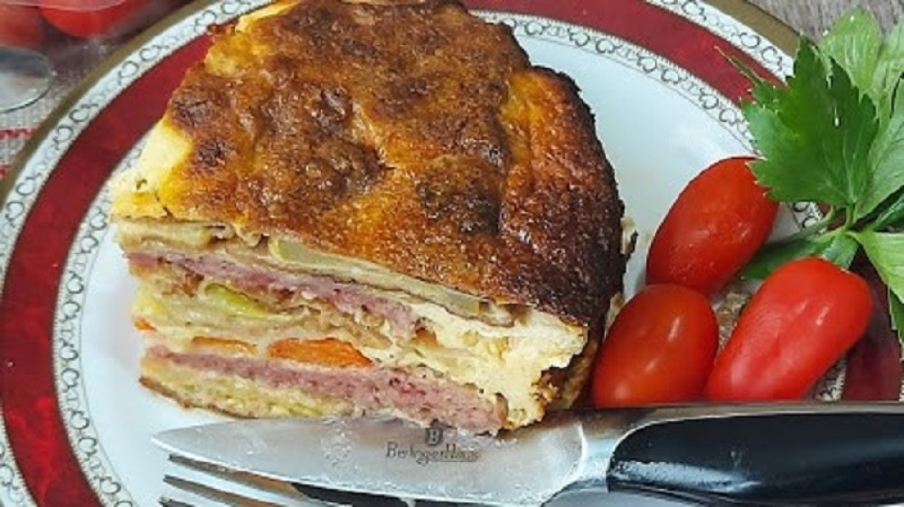 Vrhunska musaka sa tikvicama i pljeskavicama