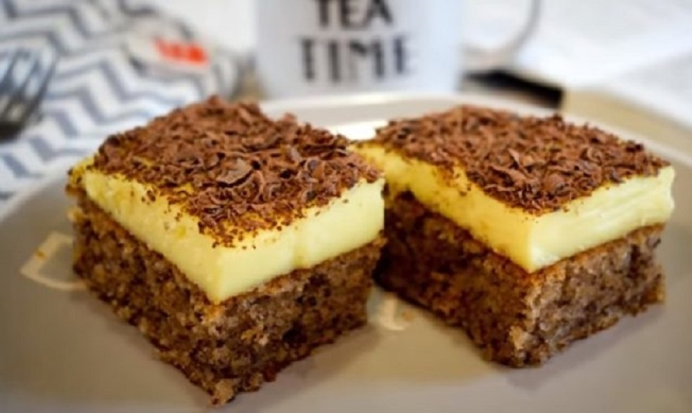 Kolač sa orasima i pudingom, opčiniće vas slašću (VIDEO)