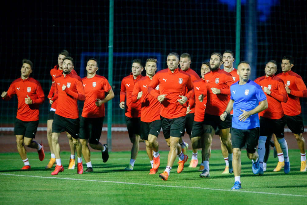 Evo kakva kazna čeka Milenkovića i Vlahovića