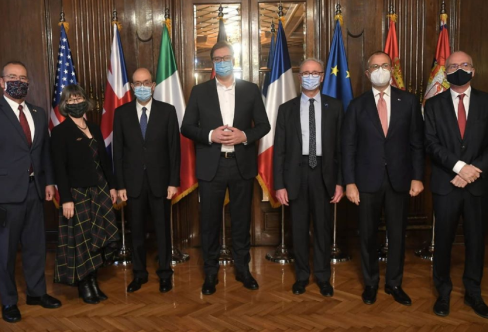 Vučić se sastao sa ambasadorima Kvinte i Fabricijem