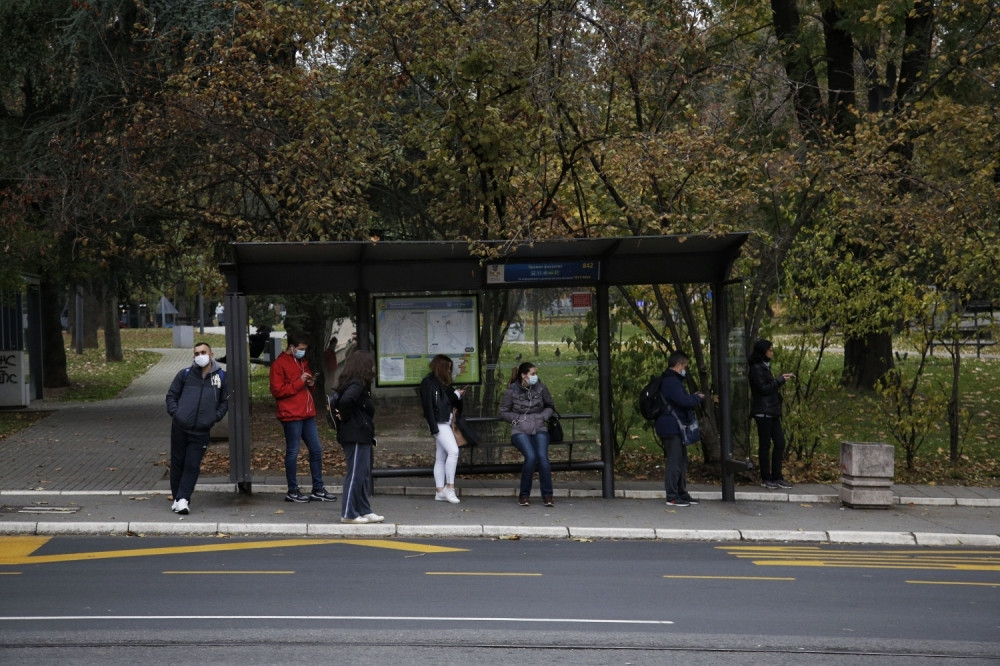 Petar zatekao trudnicu na autobuskoj stanici, odveo je svojoj kući gde je rodila mrtvu bebu