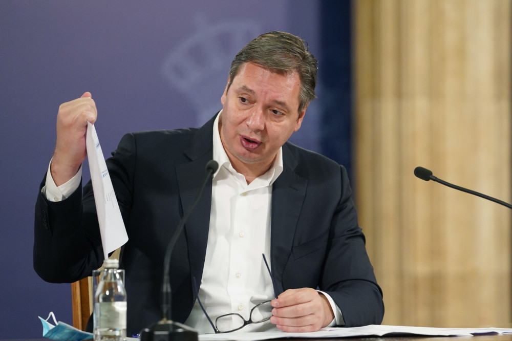 "Predsednik Vučić uvećao plate lekara za 400 evra, uradio za zdravstvo više nego svi zajedno za 30 godina"