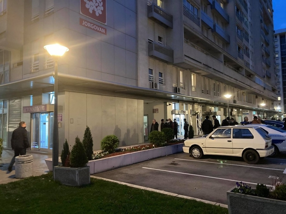 Najnovije informacije sa mesta zločina na Novom Beogradu! Evo šta se dešavalo pre ubistva Bojana M.
