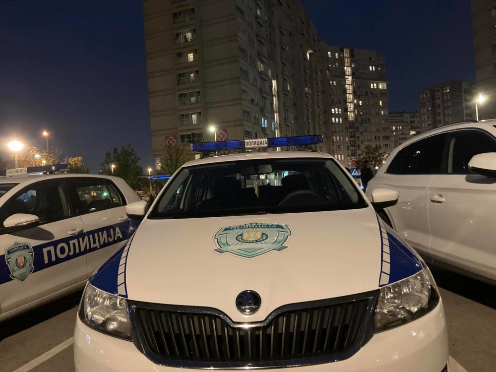 Ušao u park sa dve cevi i šakom metaka!