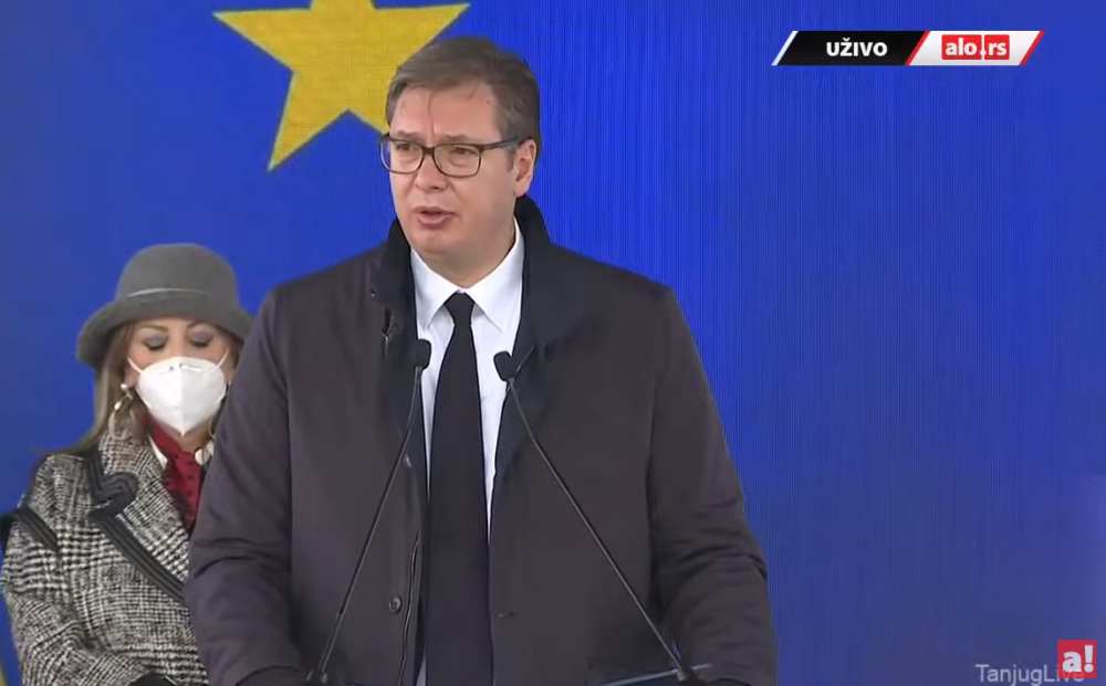 Predsednik Vučić najavio novo povećanje plata (VIDEO)