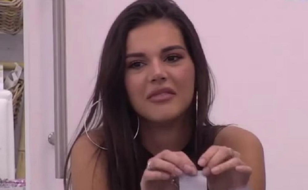 Paula raskrinkala Jovanu Ljubisavljević, njeno otkriće šokiralo javnost, misteriozni Luka je prošlost? (FOTO/VIDEO)