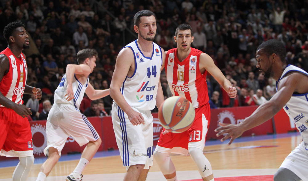 Vujošević nas je kontrolisao, zabranio je igračima Partizana kontakt sa mnom, zato što sam prešao u Zvezdu