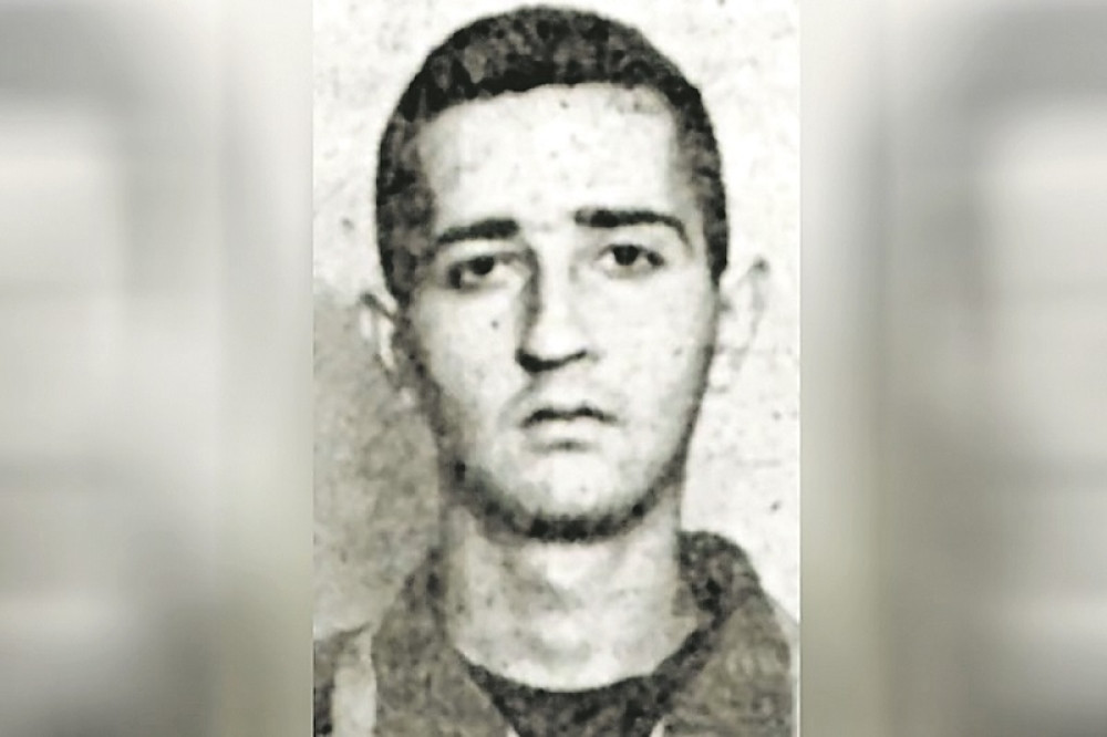 Na Centralnom groblju sahranjen sin fudbalera Crvene zvezde: Repčić ispraćen uz uz pesmu "Možda spava"