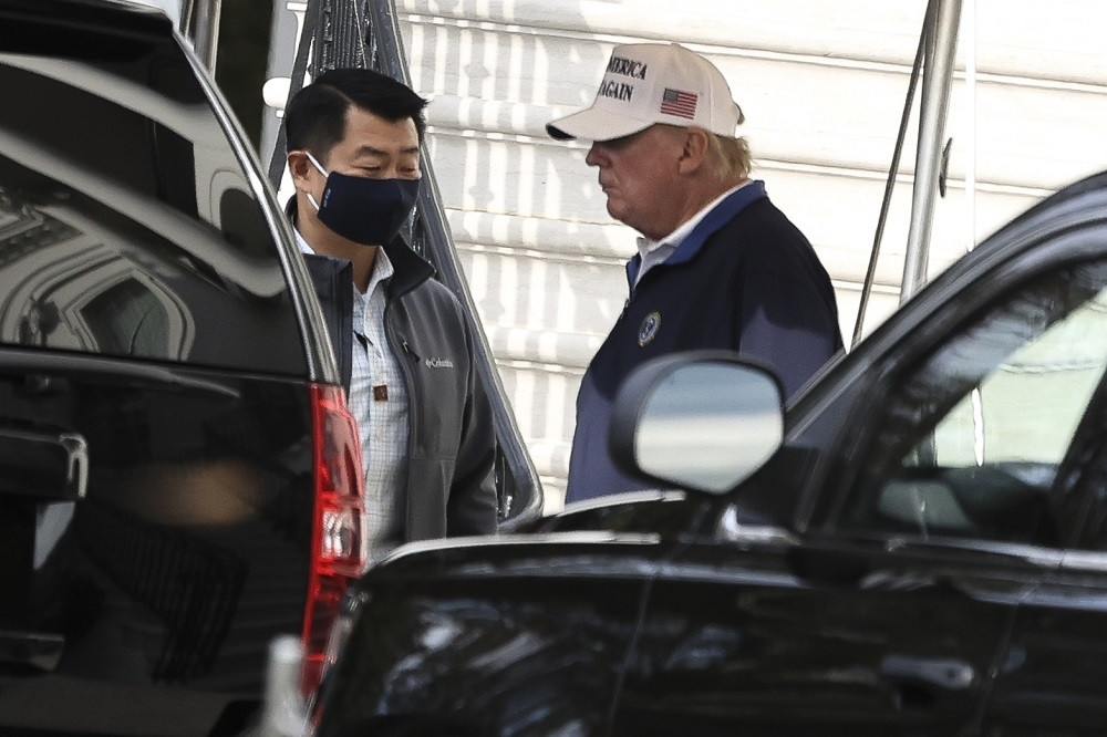 Izdaja u Beloj kući! Trampov najbliži savetnik mu okrenuo leđa!