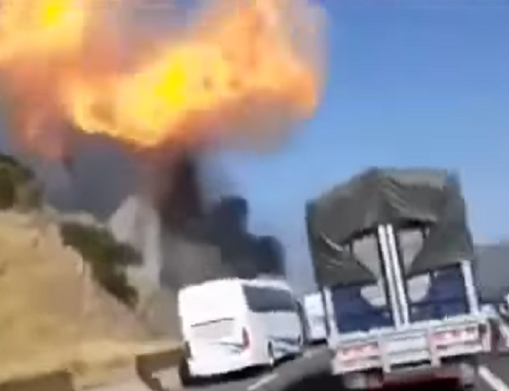 Eksplodirala cisterna koja je prevozila gas, poginulo najmanje 13 ljudi (VIDEO)