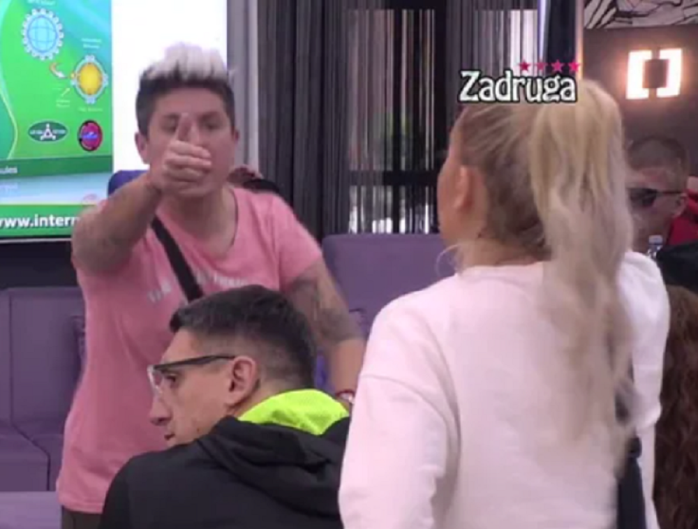 Jovana u naletu besa priznala ko joj se dopao više od Sanje, zadrugarka je urnisala komentarima ! (VIDEO)