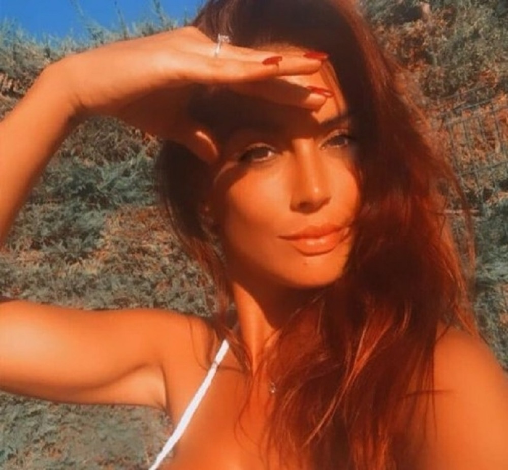 Fudbalerima španskog tima je mnogo lakše kada ih ona teši (FOTO)