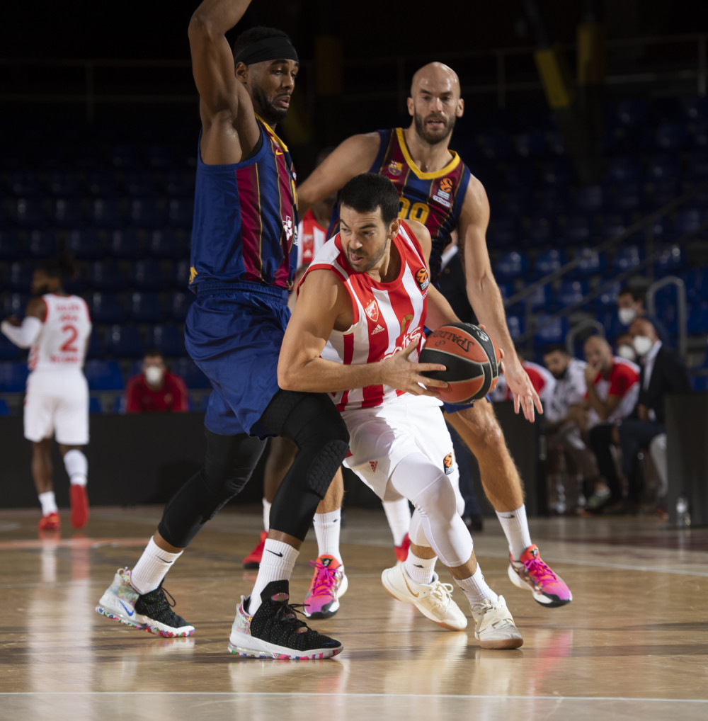 Zvezda nije mogla do brejka u Barseloni! Užasna prva četvrtina ih skupo koštala! (VIDEO)
