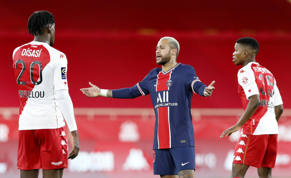 PSŽ oterao trenera!