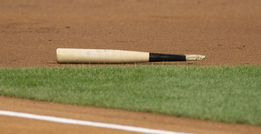 Izbegao smrtnu kaznu: Nasmrt prebio oca, ujaka i električara palicom sa ugraviranim imenom