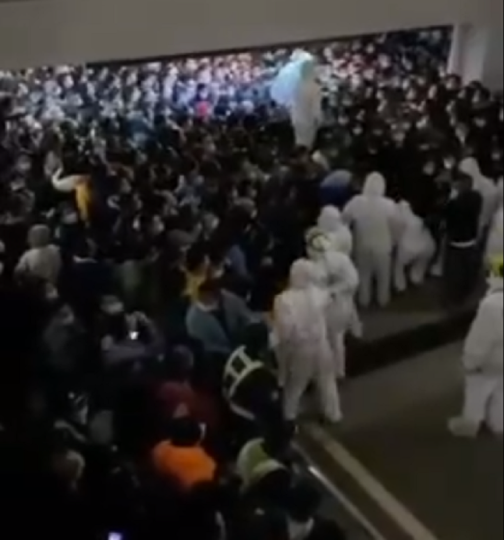 Kineske vlasti izdale naredbu: Započnite masovnu akciju nad stanovništvom! - Izbio haos na šangajskom aerodromu!