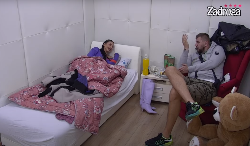 Dođi da te izlečim! P**ka ti materina koliko te volim: Nakon gorkih suza Maja našla utehu u Janjušovom krilu! (FOTO/VIDEO)