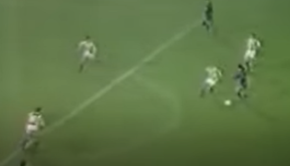 Maradonina majstorija protiv Zvezde i dan kada je "Marakana" aplaudirala Argentincu! (VIDEO)