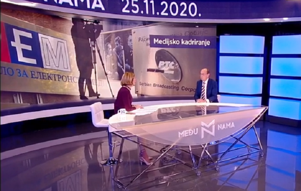 Slobodan u emisiji uživo rekao da Srbiju vodi "monstruozni idiot", a voditeljka mu se na kraju i zahvalila! (VIDEO)