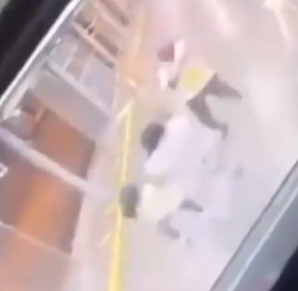 Ubio Mariju pred njeno dvoje dece! (UZNEMIRUJUĆI VIDEO)