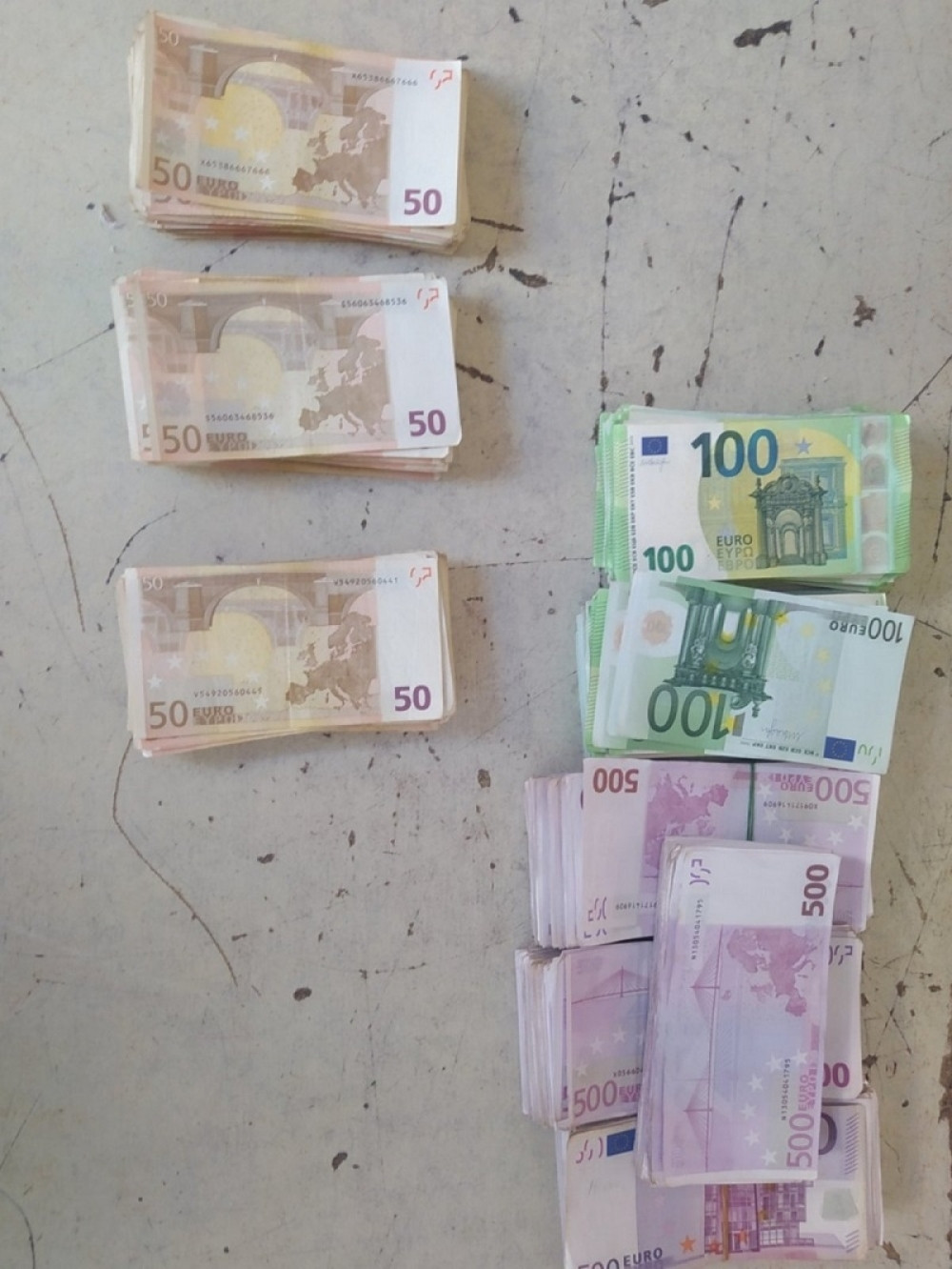 Policija zaustavila Bugare na granici, zbog onoga što su vozili odmah su ih odveli u zatvor!