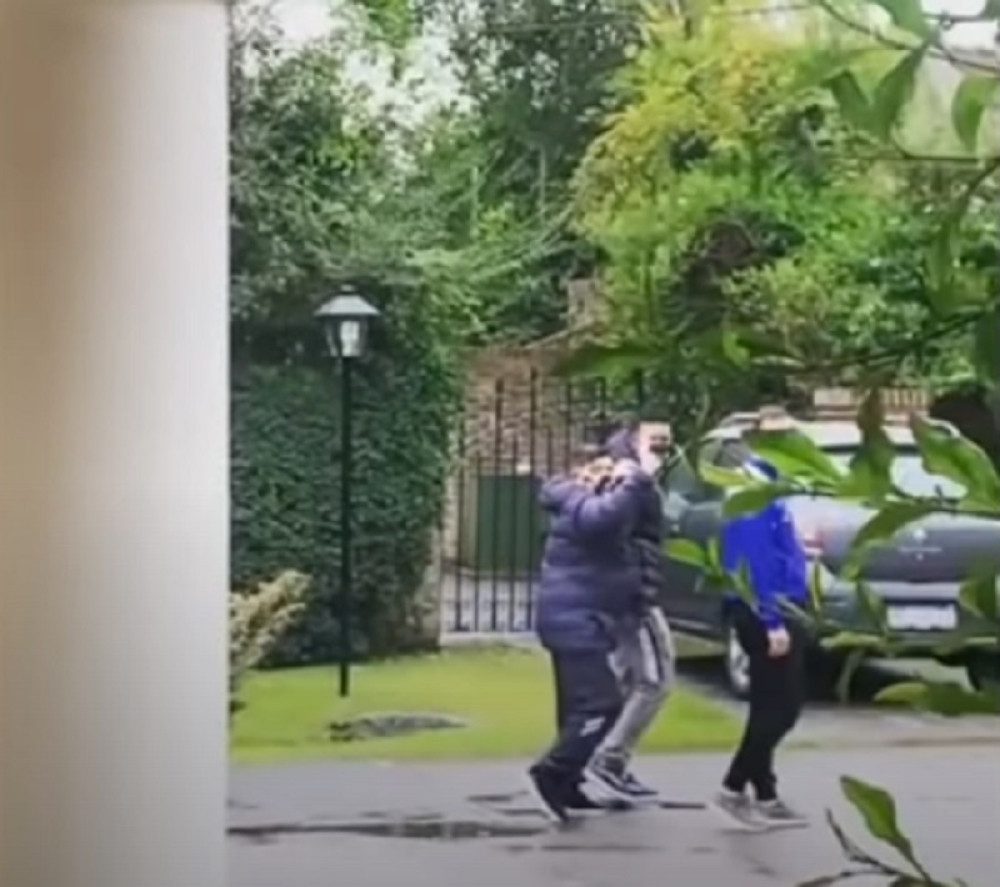 Suze same idu: Veliki Dijego je jedva hodao, a onda je začuo glas dečaka... (VIDEO)