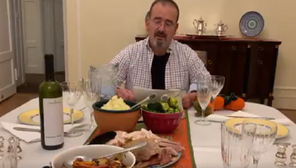 Pun sto hrane, sezona slava i praznika! Godfri proslavio Dan zahvalnosti, pa ovim rečima zahvalio Srbiji