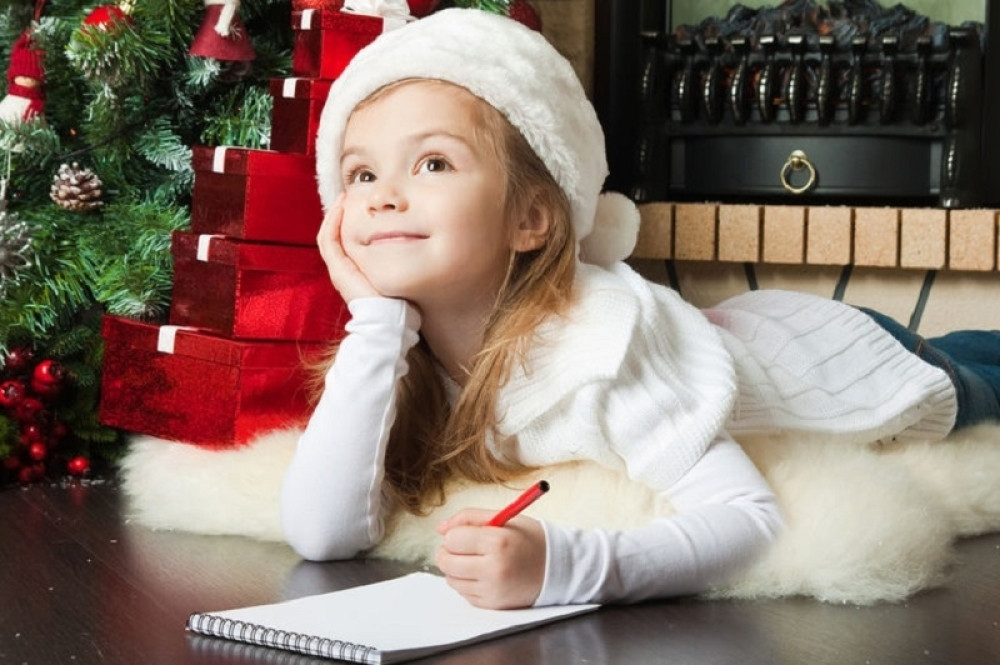 Devojčica pisala Deda Mrazu i rasplakala internet