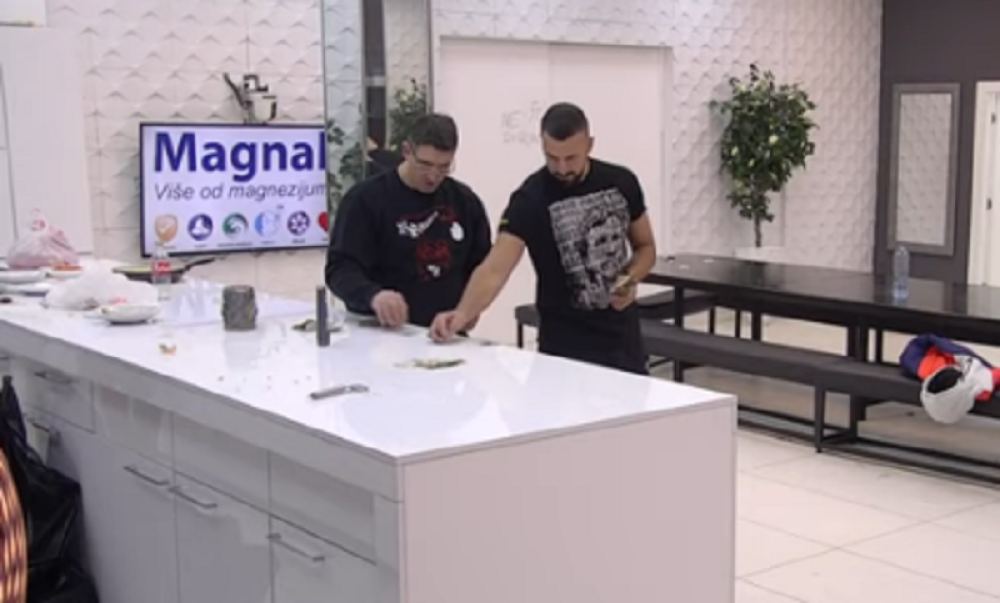 Kristijan i Vladimir zakopali ratne sekire bez prevelike pompe, nikome ništa nije jasno (VIDEO)