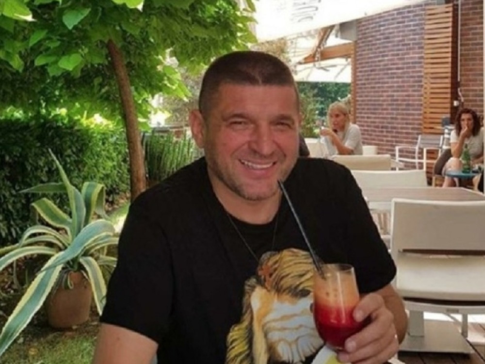 Mnogi mu zavide na karijeri i novcu, ali nije sve tako lepo: Majka Baje Malog Knindže bila je izbeglica, nisu imali prebijenog dinara... (FOTO/VIDEO)