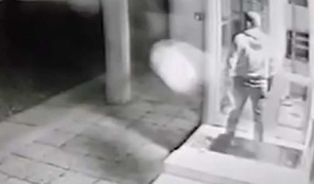 Nenad Alajbegović Alibeg  je ovako izbegao kišu metaka (UZNEMIRUJUĆ VIDEO)