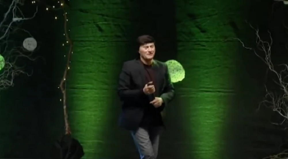 Velika pevačka zvezda, vapi za pomoć na sav glas (FOTO/VIDEO)