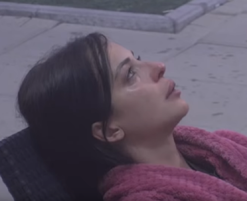 Jelena Pešić skrhana bolom: Emotivnom porukom se oprostila od člana porodice! (FOTO/VIDEO)