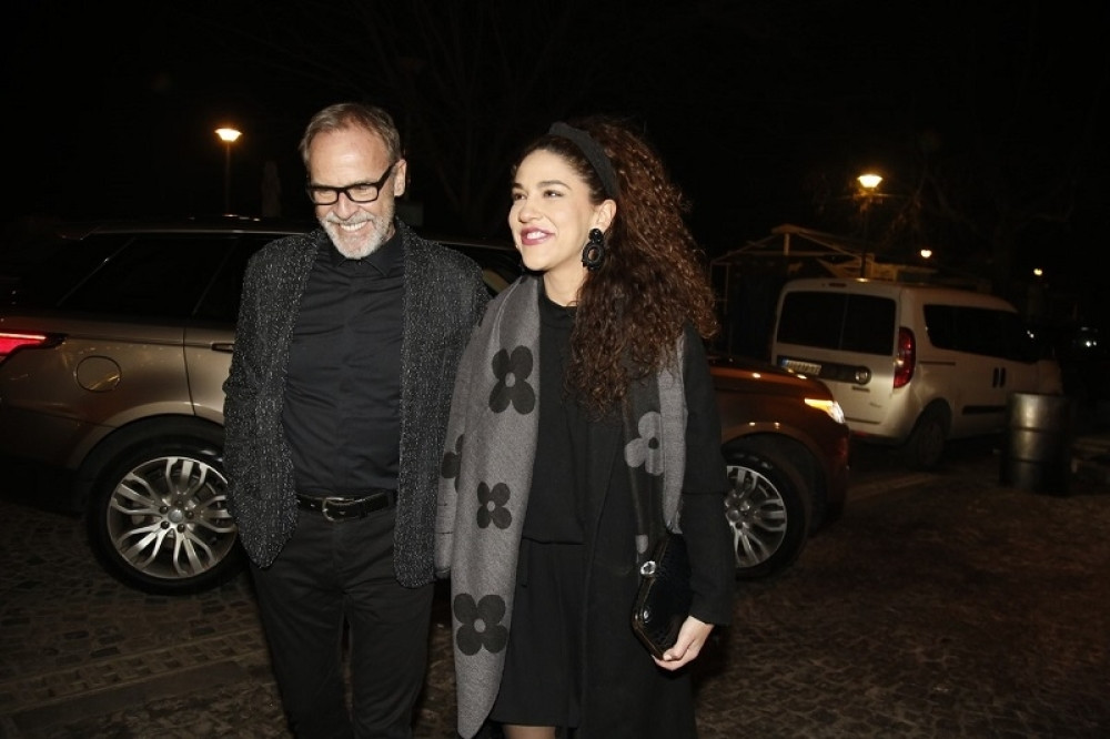 Franu Lasiću se porodila  30 godina mlađa supruga, još se nisu odlučili za ime (VIDEO)